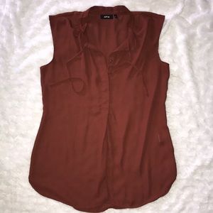 4/$15 Apt. 9 sleeveless tie front blouse